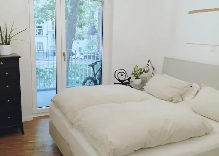 Design With River View Apartment Dusseldorf