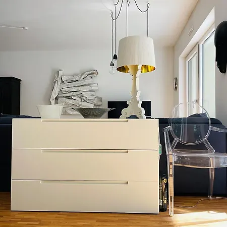 Design With River View * Düsseldorf