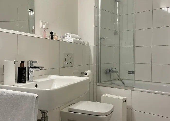 Design With River View * Düsseldorf