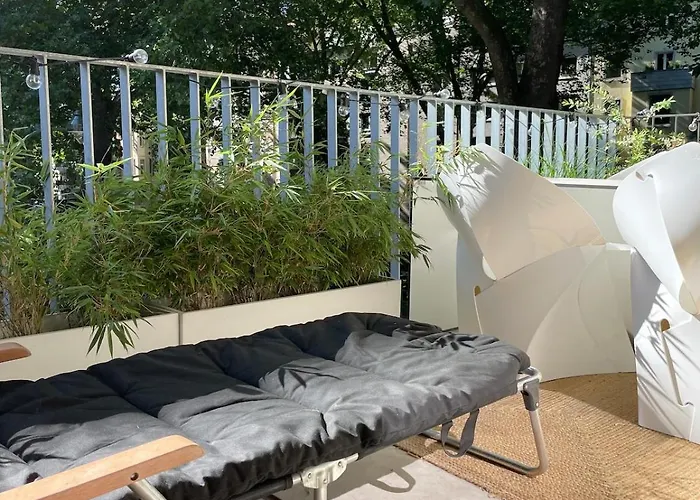 Apartman Design With River View Düsseldorf